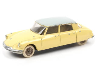 Lot 382 - DINKY TOYS (FRANCE) (1)