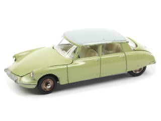 Lot 383 - DINKY TOYS (FRANCE) (1)