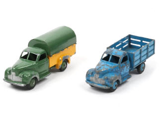 Lot 419 - DINKY TOYS (FRANCE) (2)
