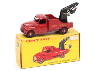 Lot 396 - DINKY TOYS (FRANCE) (1)