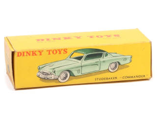 Lot 384 - DINKY TOYS (FRANCE) (1)