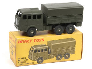 Lot 410 - DINKY TOYS (FRANCE) (1)