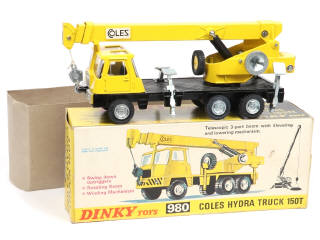 Lot 357 - DINKY TOYS (GB) (1)