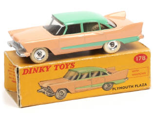 Lot 339 - DINKY TOYS (GB) (1)
