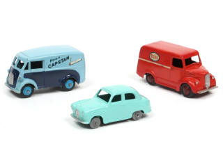 Lot 367 - DINKY TOYS (GB) (3)