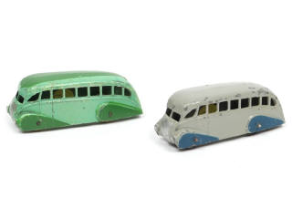 Lot 366 - DINKY TOYS (GB) (2)