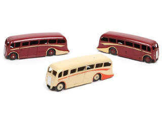Lot 369 - DINKY TOYS (GB) (3)