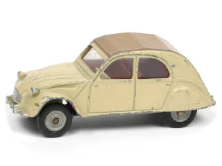 Lot 400 - DINKY TOYS (FRANCE) (1)