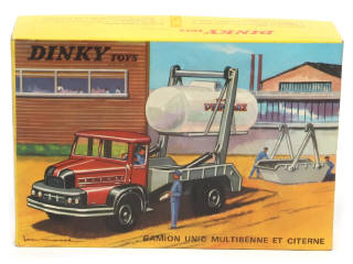 Lot 385 - DINKY TOYS (FRANCE) (1)