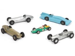 Lot 326 - DINKY TOYS (GB) (5)