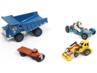 Lot 333 - DINKY TOYS (GB) (4)