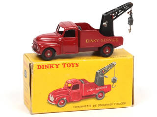 Lot 378 - DINKY TOYS (FRANCE) (1)