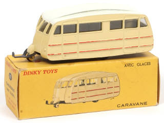 Lot 368 - DINKY TOYS (FRANCE) (1)