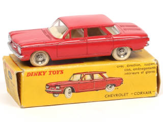 Lot 353 - DINKY TOYS (FRANCE) (1)
