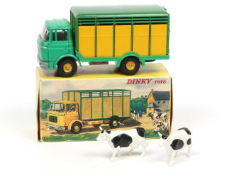 Lot 385 - DINKY TOYS (FRANCE) (1)