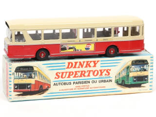Lot 372 - DINKY TOYS (FRANCE) (1)
