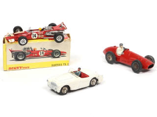 Lot 366 - DINKY TOYS (FRANCE) (3)