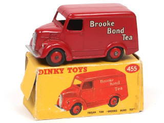 Lot 272 - DINKY TOYS (GB) (1)