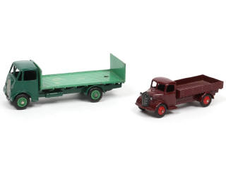 Lot 331 - DINKY TOYS (GB) (2)