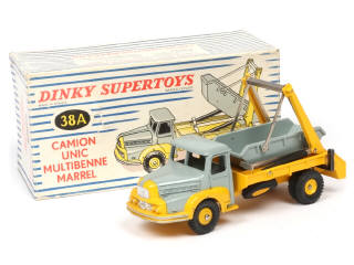 Lot 420 - DINKY TOYS (FRANCE) (1)