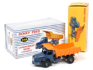 Lot 423 - DINKY TOYS (FRANCE) (1)