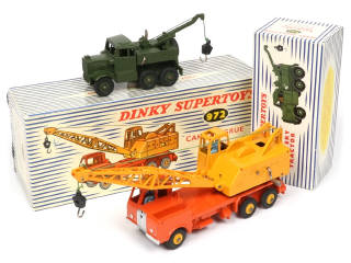 Lot 387 - DINKY TOYS (GB) (2)
