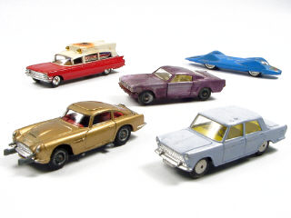 Lot 187 - CORGI TOYS (GB) (5)