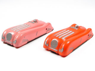 Lot 231 - DIVERS (2)