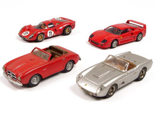 Lot 219 - DIVERS (4)