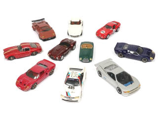 Lot 194 - DIVERS (10)