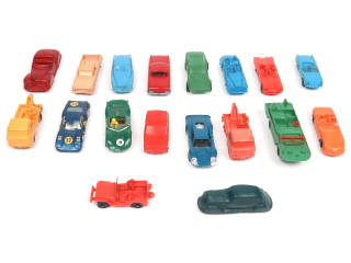 Lot 203 - DIVERS (18)