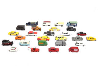 Lot 214 - DIVERS (27)