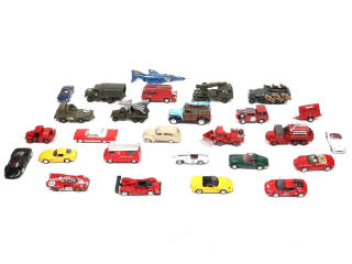 Lot 215 - DIVERS (27)