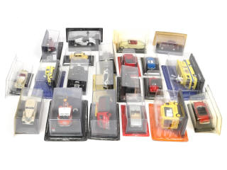 Lot 164 - DIVERS (21)