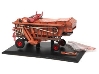 Lot 135 - TRACTOYS (FRANCE) (1)