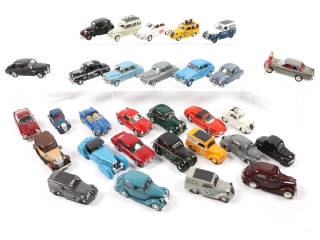 Lot 156 - DIVERS (30)