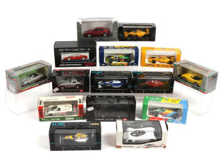 Lot 74 - DIVERS (15)