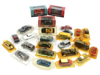 Lot 133 - DIVERS (27)