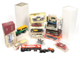 Lot 145 - DIVERS (15)