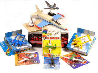 Lot 180 - JOTEK & DIVERS (9)