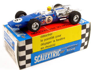 Lot 240 - SCALEXTRIC (1)
