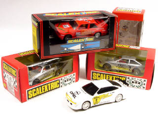 Lot 251 - SCALEXTRIC (4)