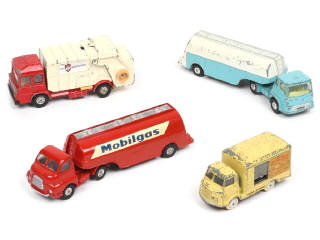 Lot 349 - CORGI TOYS (GB) (4)