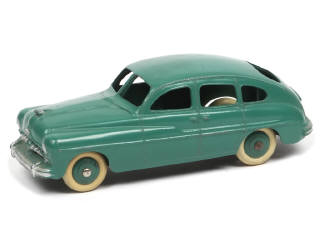 Lot 369 - DINKY TOYS (FRANCE) (1)