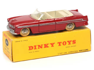 Lot 439 - DINKY TOYS (FRANCE) (1)