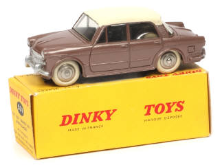 Lot 449 - DINKY TOYS (FRANCE) (1)
