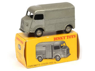 Lot 468 - DINKY TOYS (FRANCE) (1)