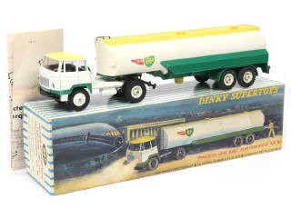 Lot 472 - DINKY TOYS (FRANCE) (1)