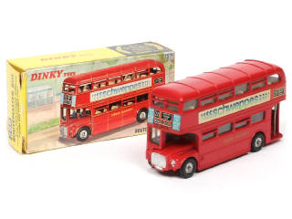 Lot 430 - DINKY TOYS (GB) (1)