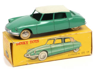 Lot 441 - DINKY TOYS (FRANCE) (1)